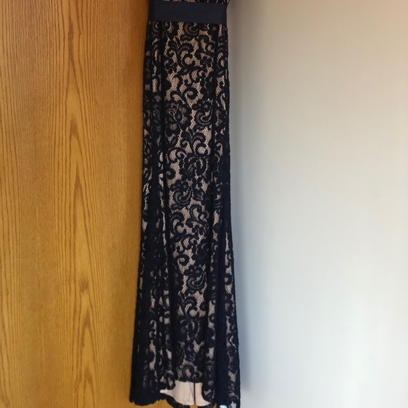 Dress - Picture 2 of 5